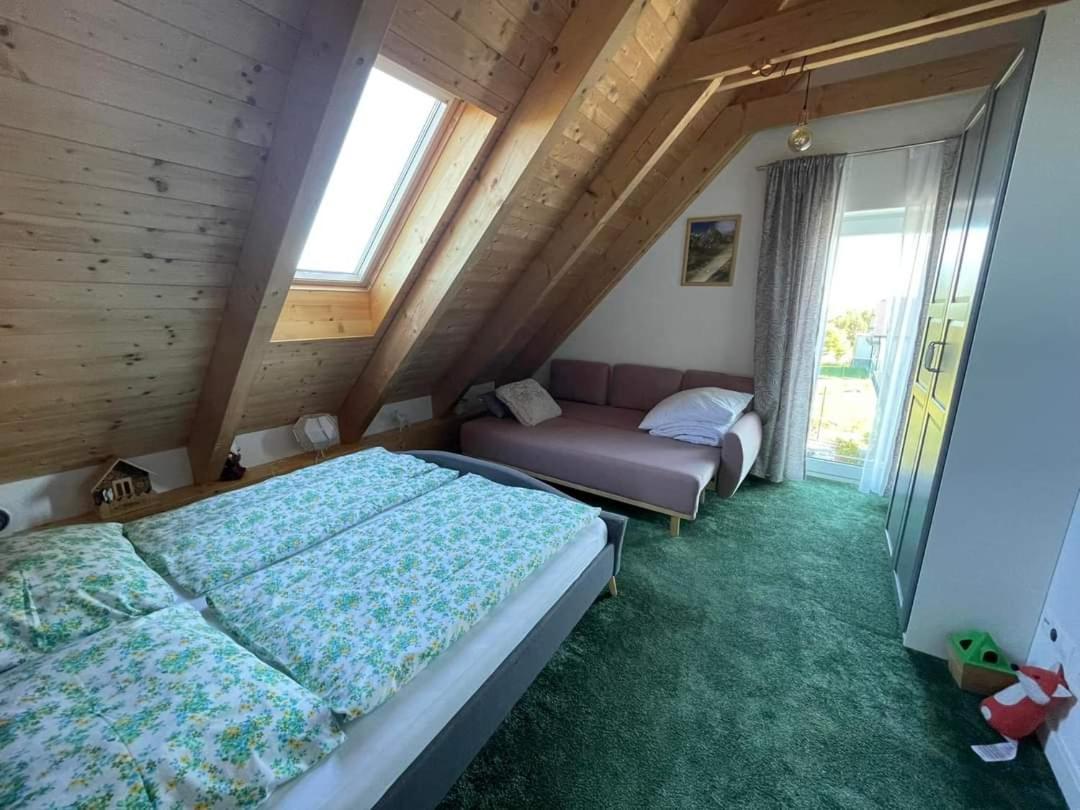 Vila Lesna House With A Garden 2 Minutes From The Center Of The Tatras Nova Lesna Luaran gambar